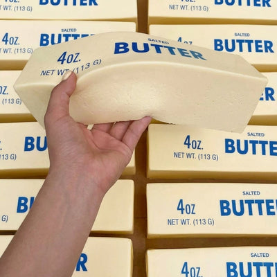 Stor butter squishy 24 cm som böjs i handen